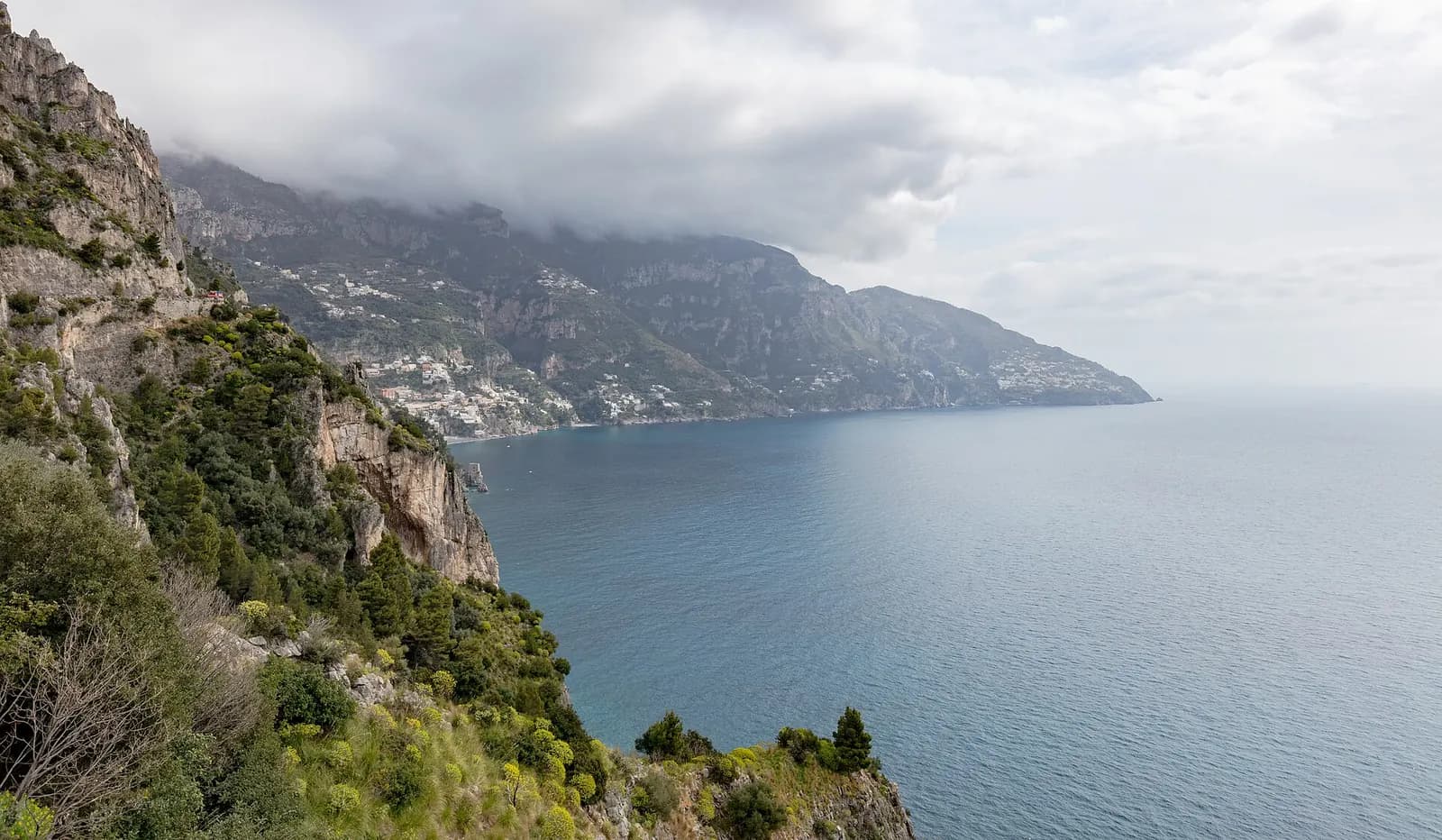 Photo: Diego Delso, CC BY-SA 4.0 Positano, the Amalfi Coast