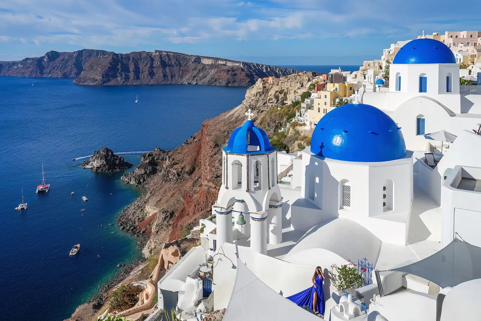 Photo: Giles Laurent, CC BY-SA 4.0 Oia Santorini, Greece