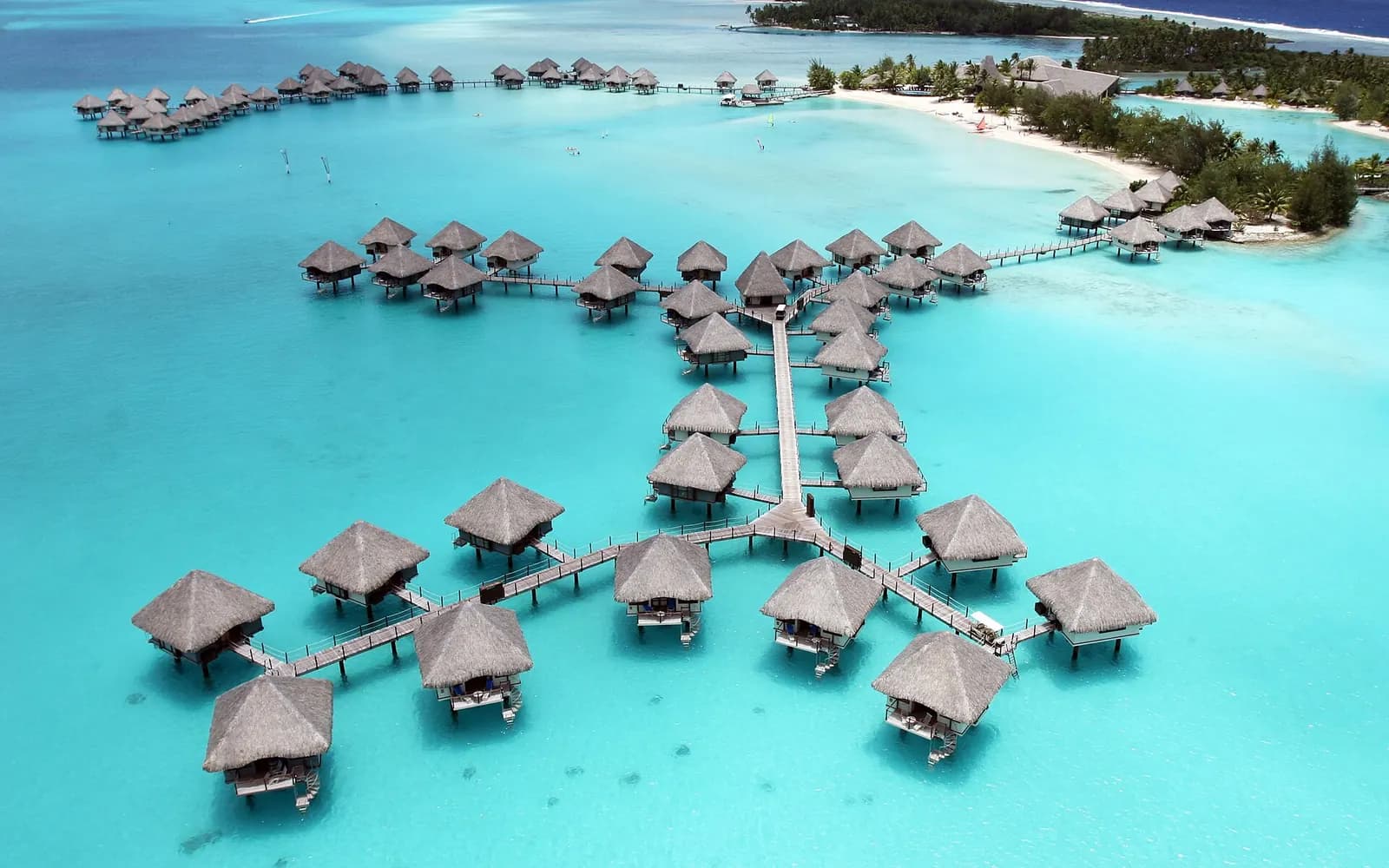 Overwater bungalows in the Bora Bora lagoon