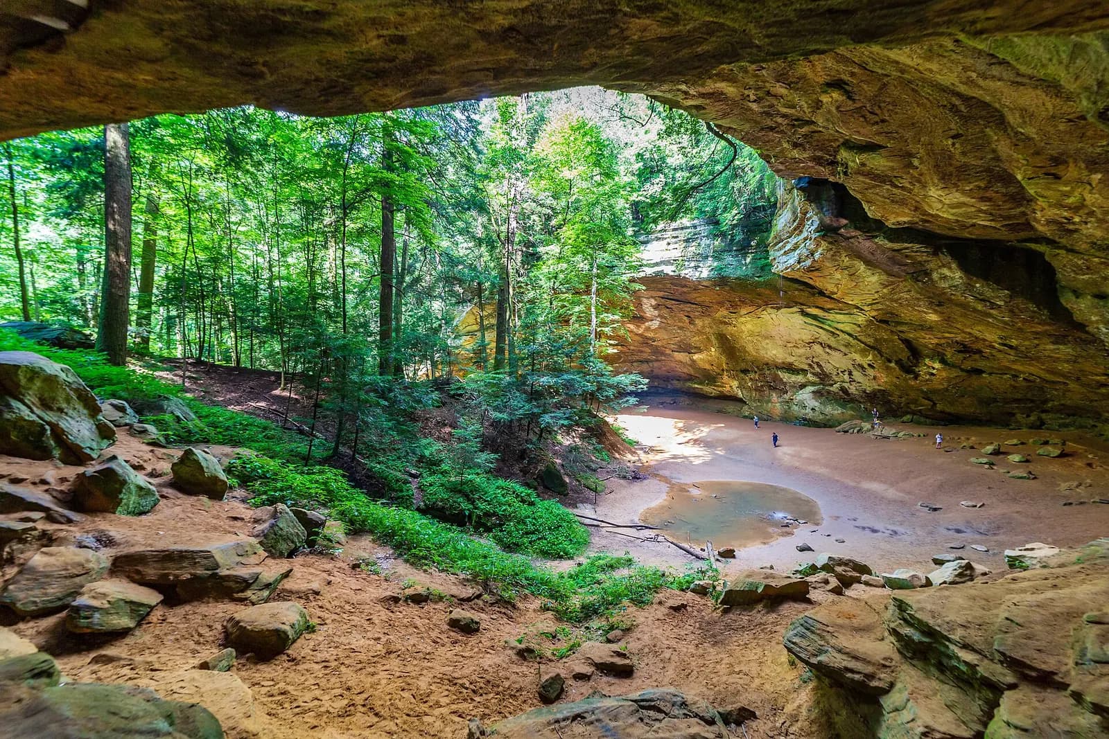 Photo: aparlette, CC BY 2.0 Hocking Hills State Park, Ohio